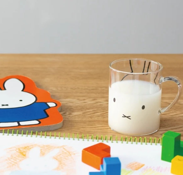 Selfy Miffy Heat-Resistant Glass Mug – 330 ml